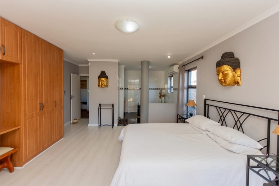 4 Bedroom Property for Sale in Britannia Bay Western Cape